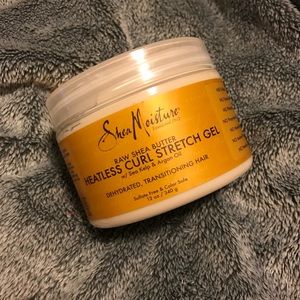 SheaMoisture Raw Shea Butter Heatless Curl Gel